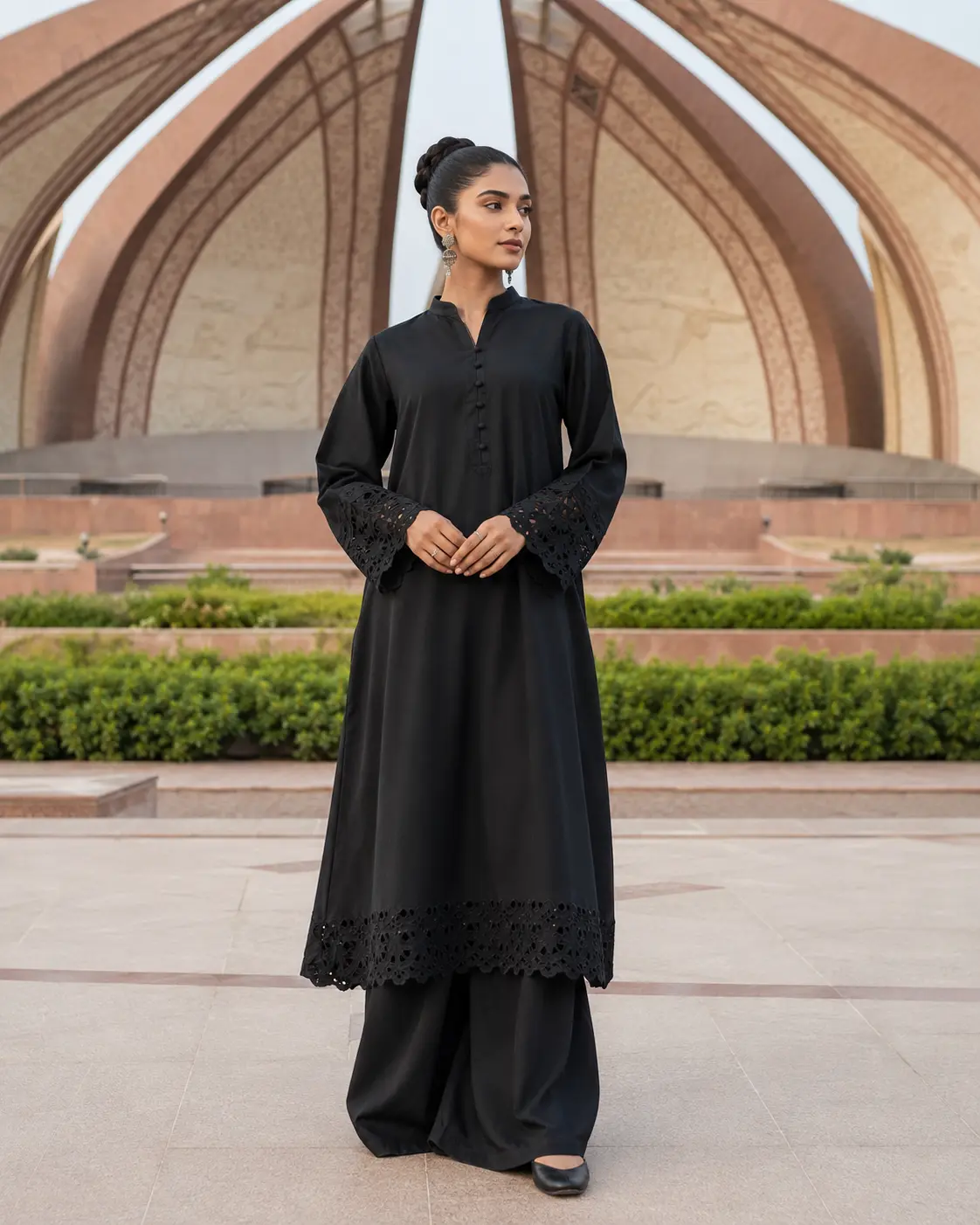Nilofer black shalwar kameez